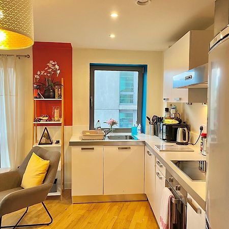 Skyview Apartment By Noknokstay - City Centre With Parking - Group, Family, Business Sheffield Exterior foto