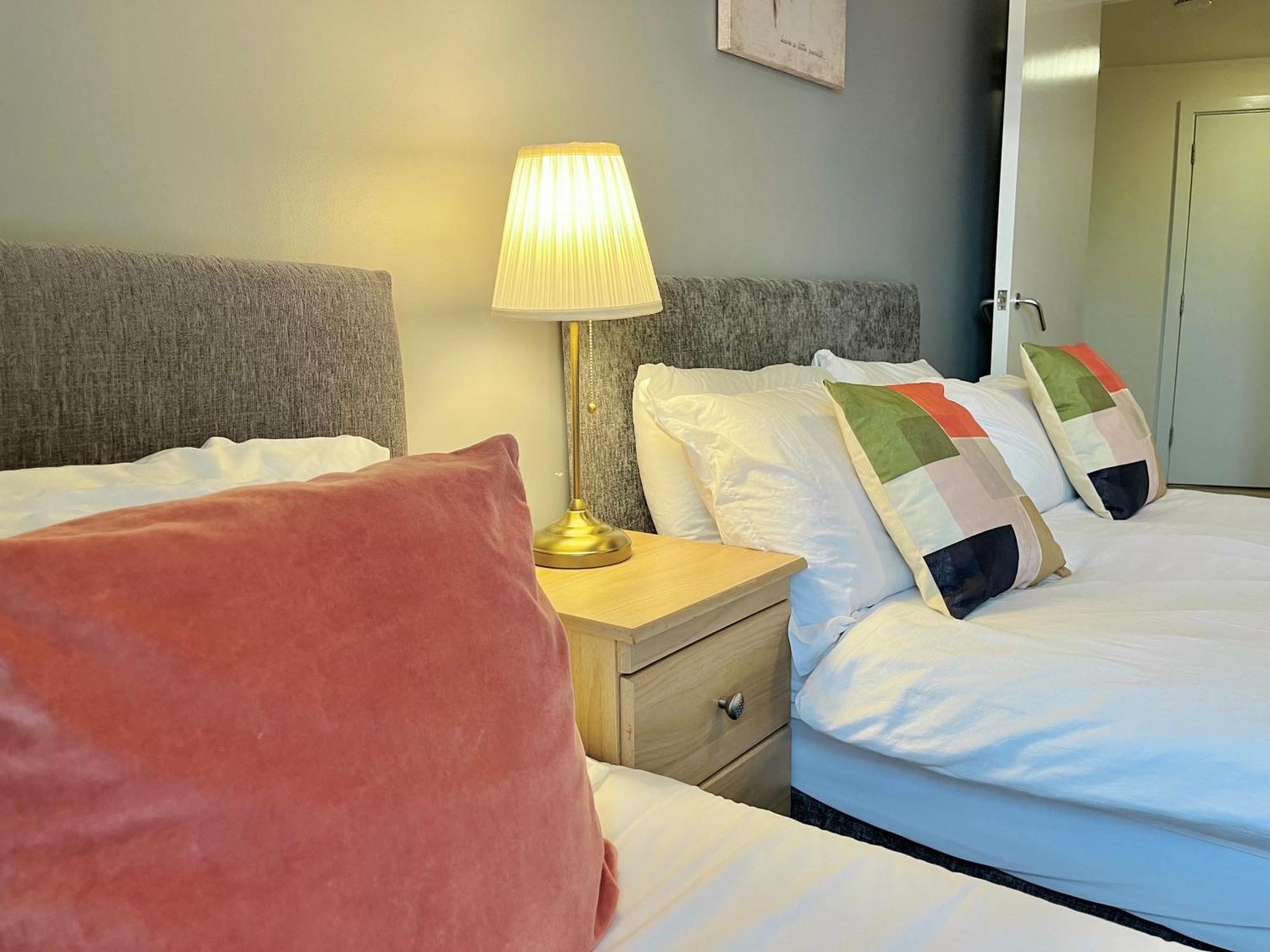 Skyview Apartment By Noknokstay - City Centre With Parking - Group, Family, Business Sheffield Exterior foto