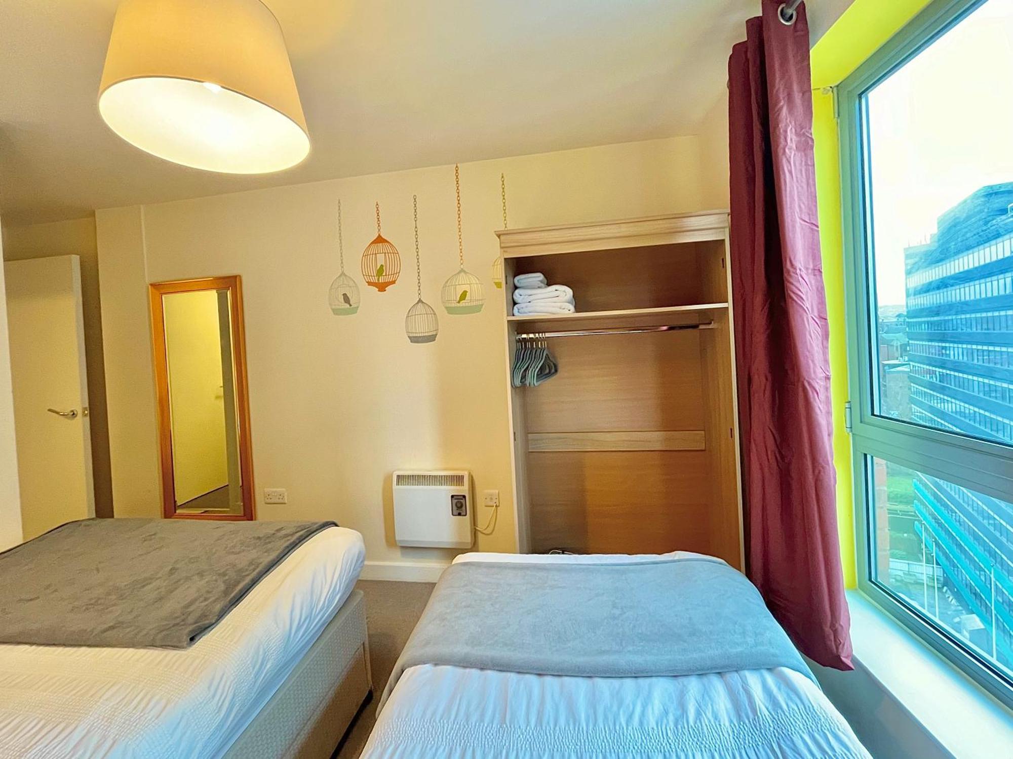 Skyview Apartment By Noknokstay - City Centre With Parking - Group, Family, Business Sheffield Exterior foto