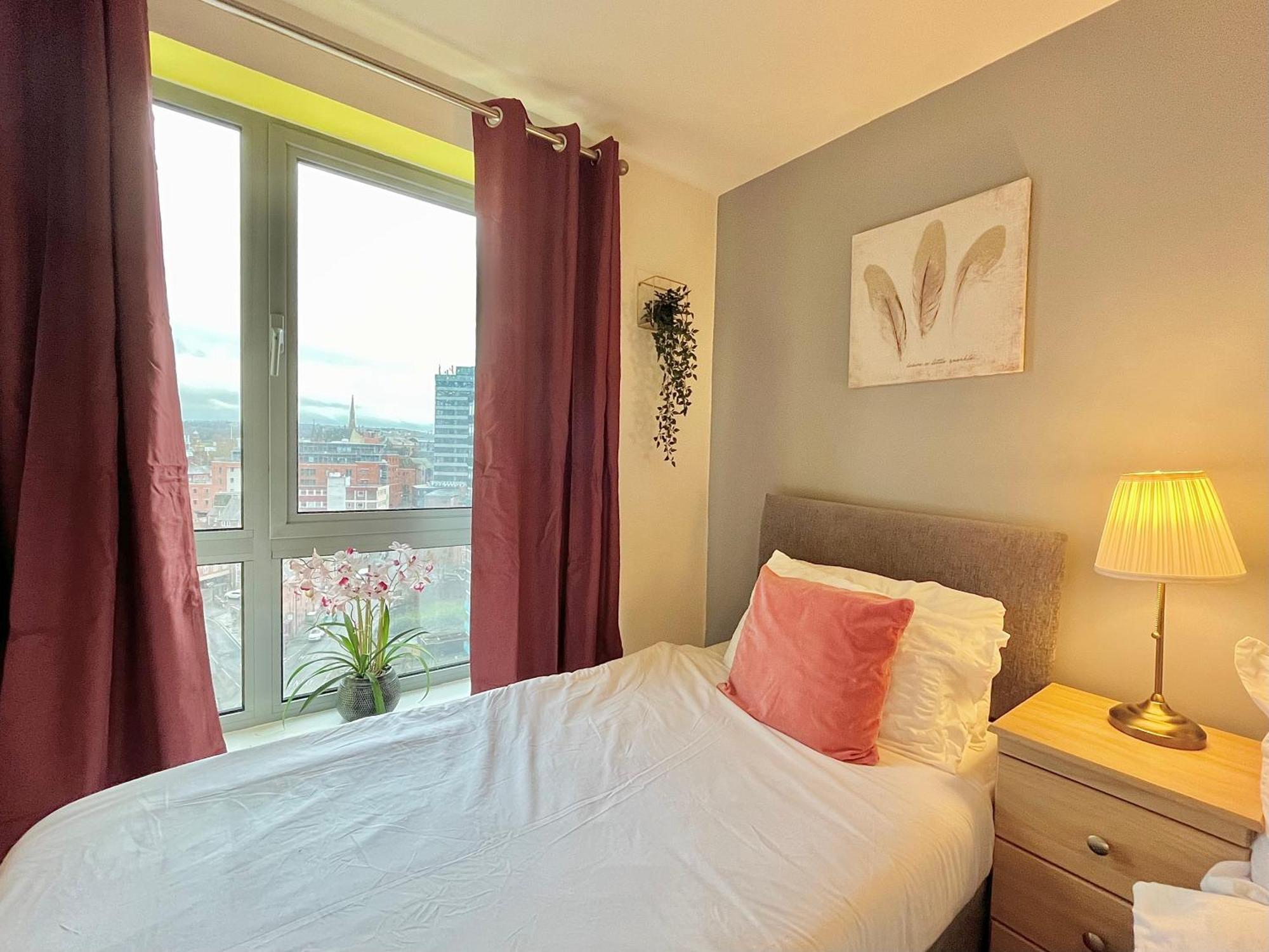 Skyview Apartment By Noknokstay - City Centre With Parking - Group, Family, Business Sheffield Exterior foto